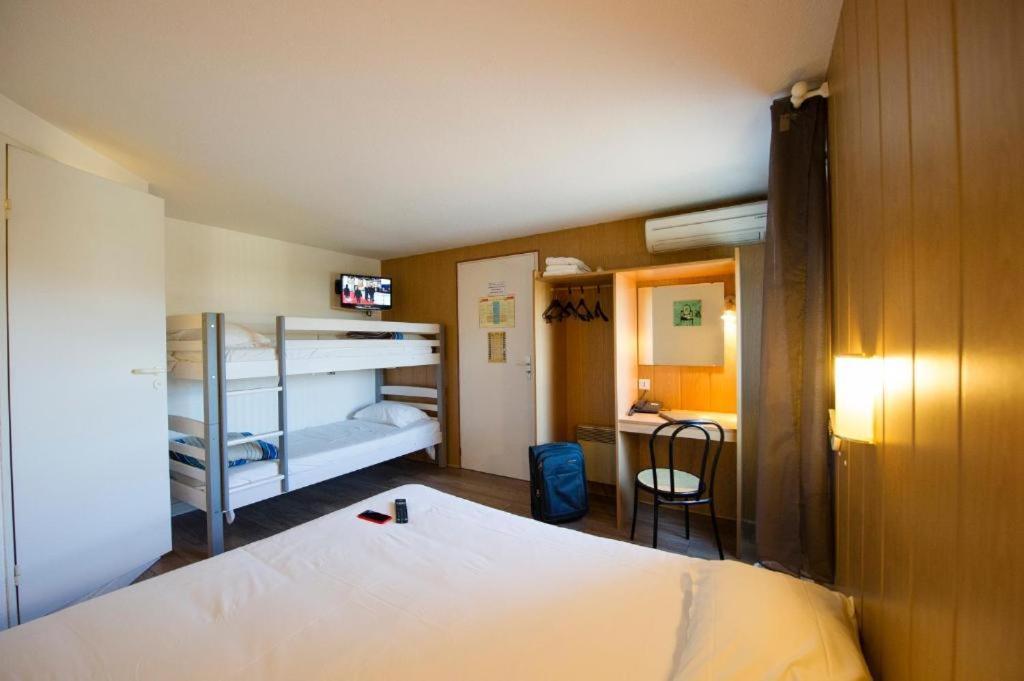 Brit Hotel Essentiel Pau Lescar Dış mekan fotoğraf