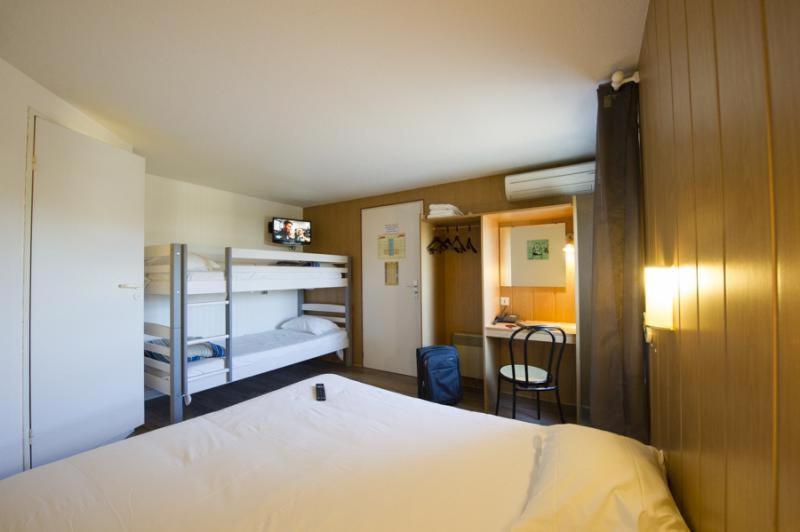 Brit Hotel Essentiel Pau Lescar Dış mekan fotoğraf