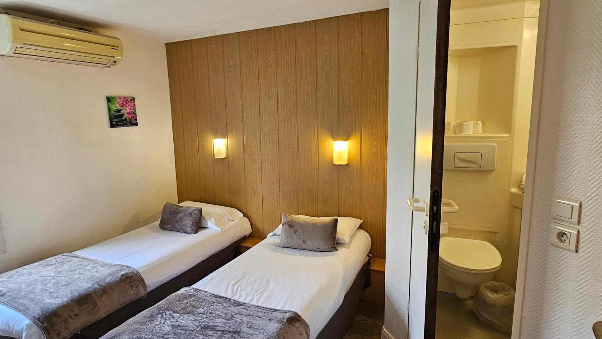 Brit Hotel Essentiel Pau Lescar Dış mekan fotoğraf