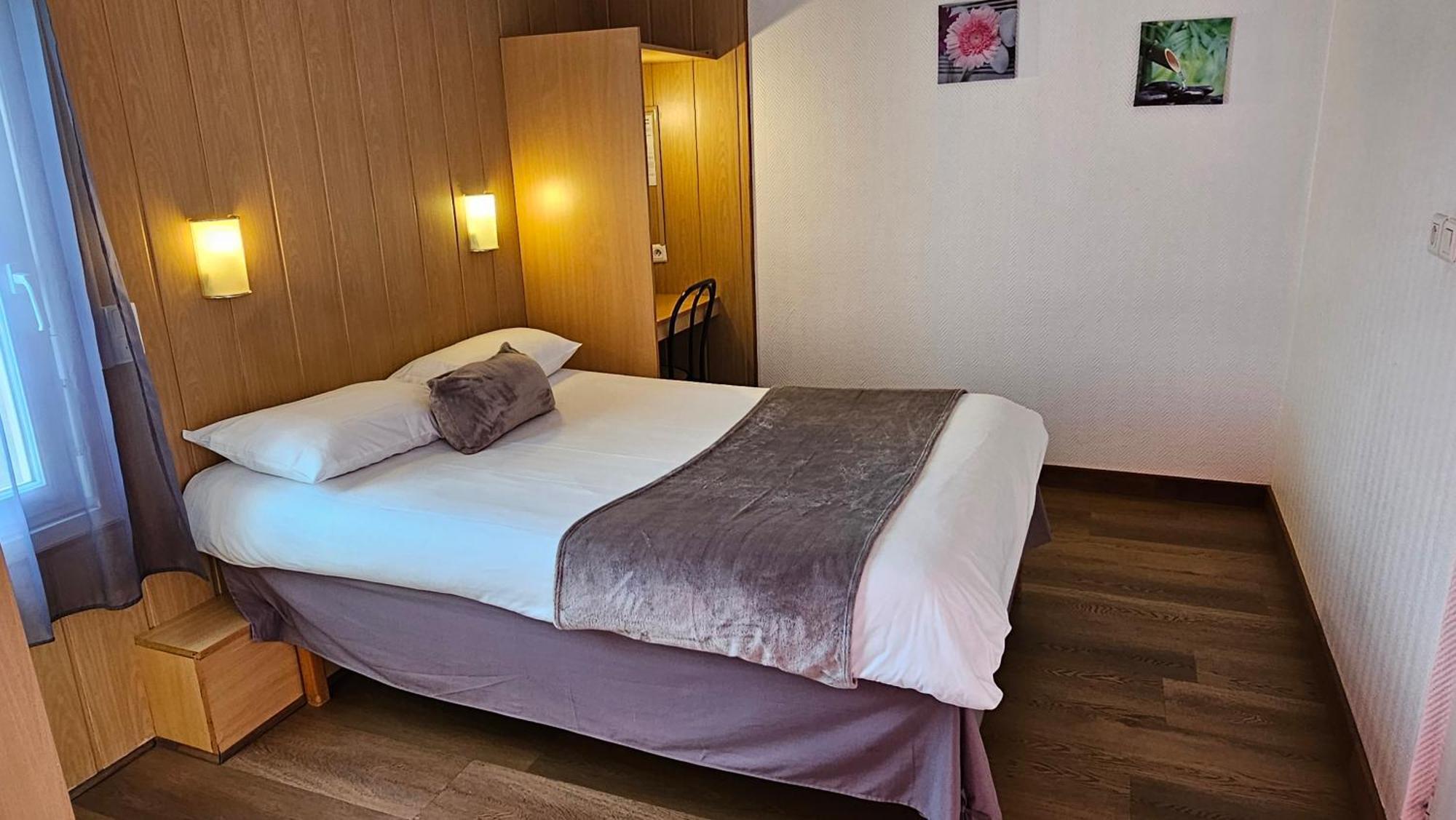 Brit Hotel Essentiel Pau Lescar Dış mekan fotoğraf
