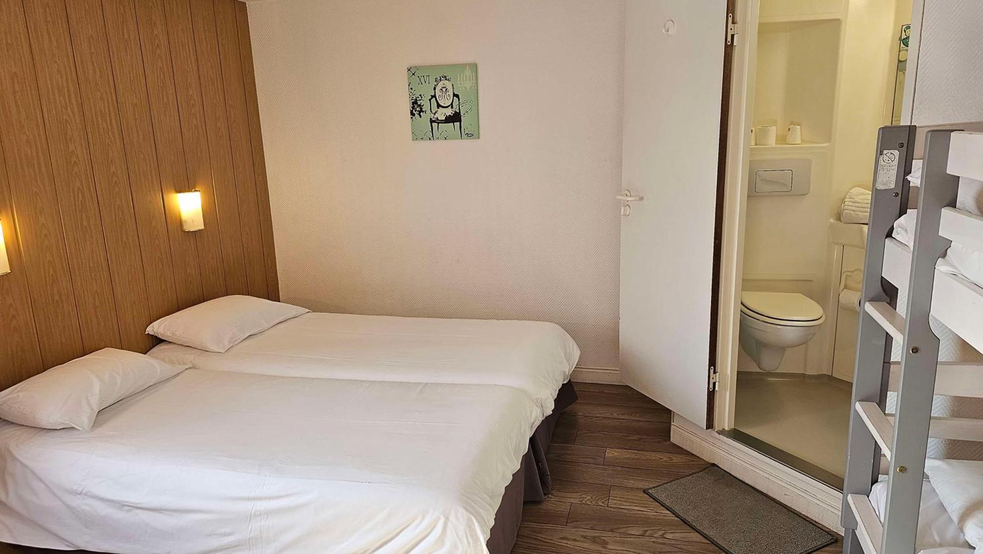 Brit Hotel Essentiel Pau Lescar Dış mekan fotoğraf